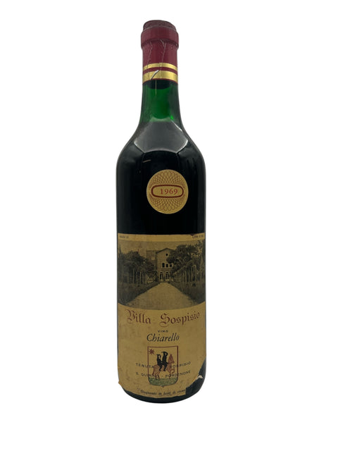 Flaske af Villa Sospirosio Chiarello 1969 rødvin