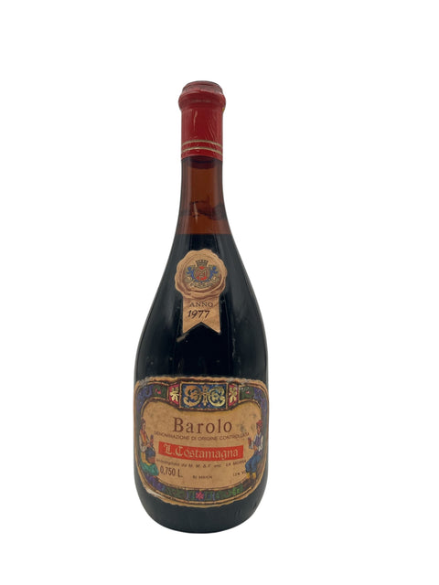 Flaske af Barolo Il Costamagna 1977 rødvin