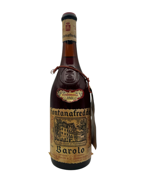 En flaske Barolo vin fra Fontanafredda årgang 1961