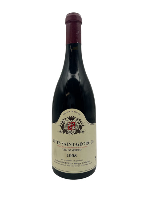 Flaske af Nuits-Saint-Georges 1998 rødvin fra Domaine Lecheneaut