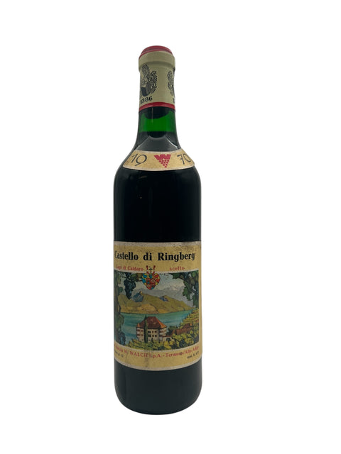 Vinflaske fra Castello di Ringberg ved Lago di Caldaro fra årgang 1970