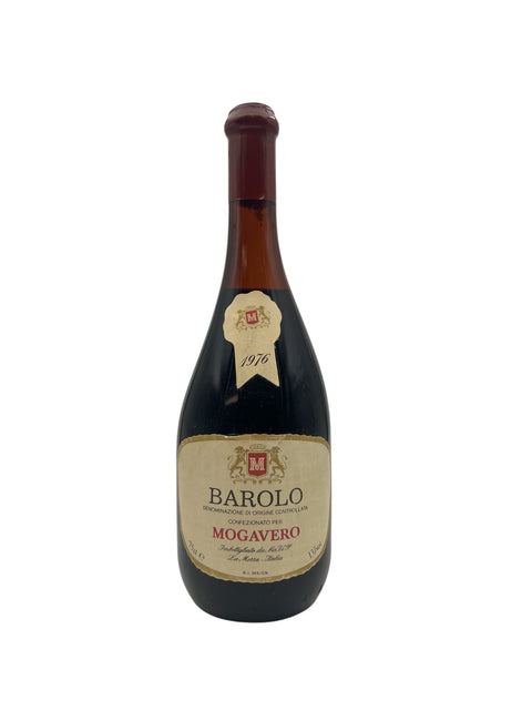 Barolo Mogavero 1976 flaske foran