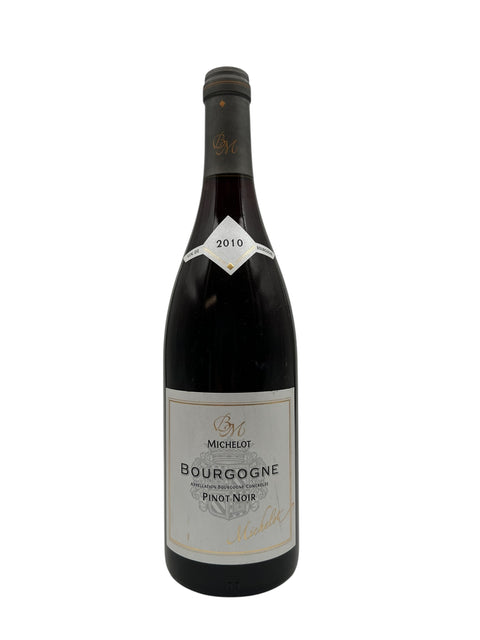Flaske af Bourgogne Michelot 2010 rødvin
