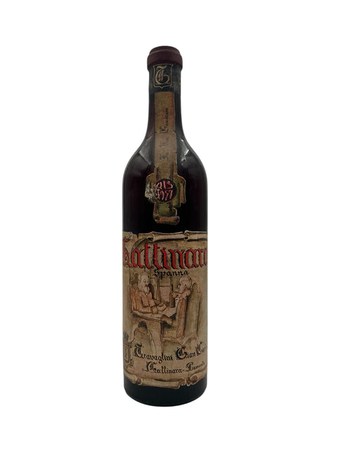 Flaske af Gattinara Travaglini 1977 rødvin