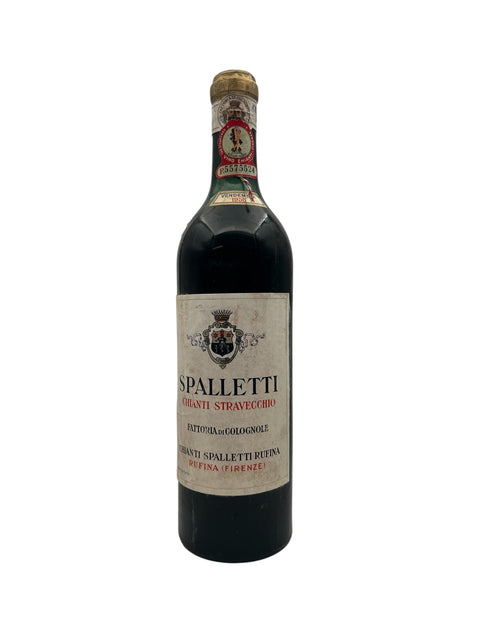 Flaske af Chianti Stravecchio Spalletti 1955 med etiket