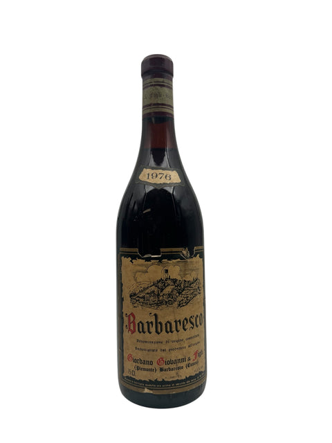 Flaske af Barbaresco Giordano Giovanni 1976 rødvin