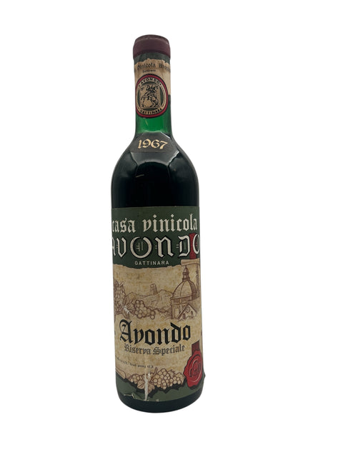 Flaske af Avondo Casa Vinicola 1967 rødvin