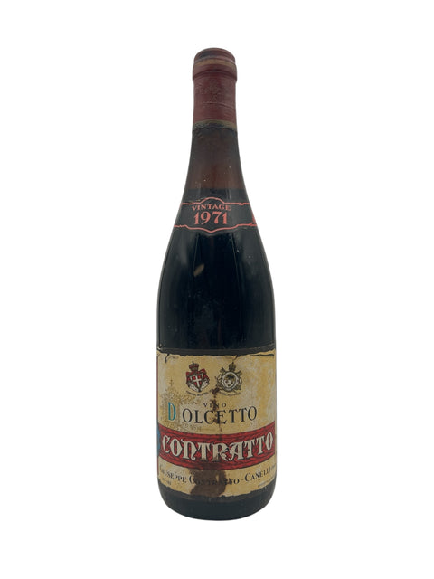 Flaske af Dolcetto Contratto rødvin fra 1971
