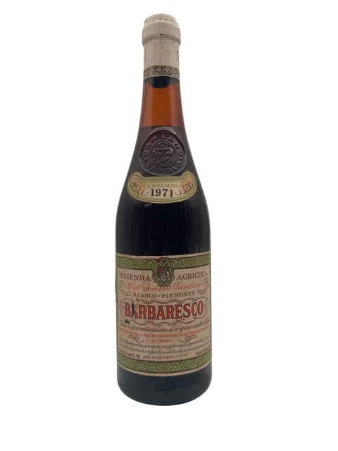 Flaske af Barbaresco Azienda Agricola 1971 rødvin