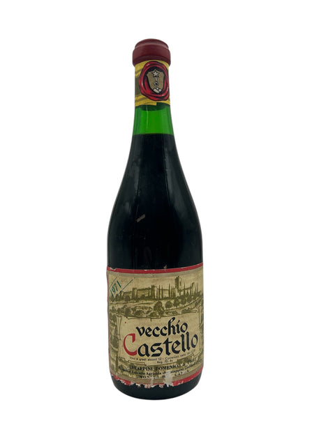 Flaske af Vecchio Castello Chiappini 1971 rødvin