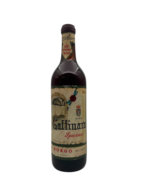 Flaske af Gattinara Borgo 1958 rødvin med etiket
