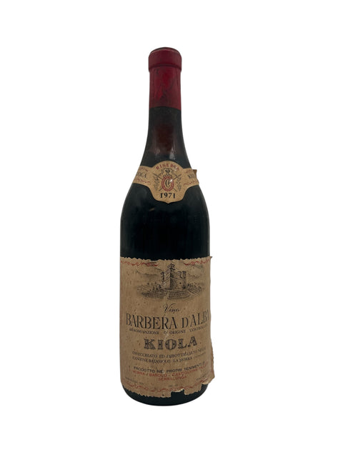 Flaske af Barbera d'Alba Kiola 1971 med etiket