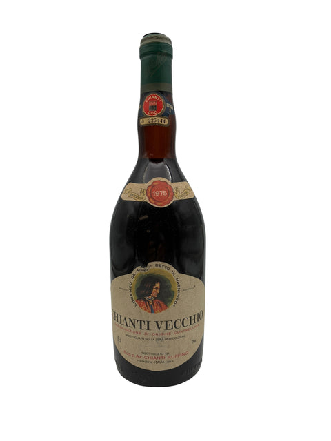 Flaske af Chianti Vecchio Ruffino 1975 rødvin