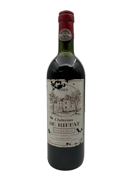 Flaske af Château De Riffat rødvin fra 1983 med etiket