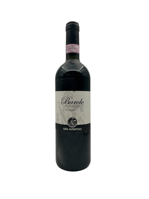En flaske Barolo San Martino 2007 rødvin