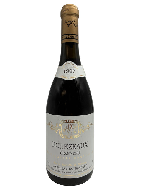 Flaske af Echezeaux Mongeard-Mugneret 1997 rødvin