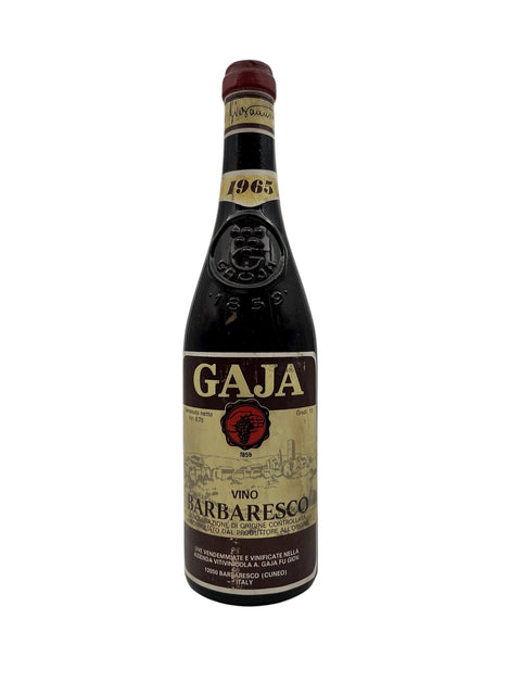 Flaske af Gaja Barbaresco rødvin fra 1965