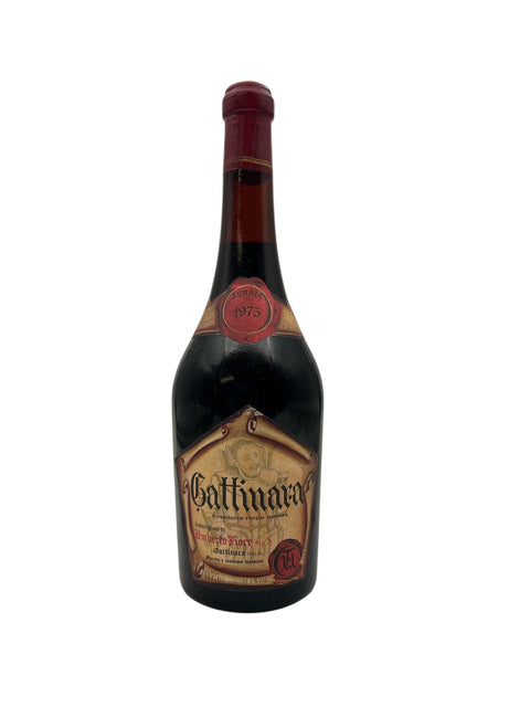 Flaske af Gattinara rødvin årgang 1975 fra Umberto Fiore