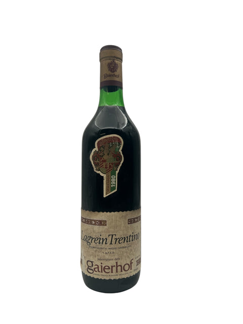 Flaske af Lagrein Gaierhof 1980 rødvin fra Trentino