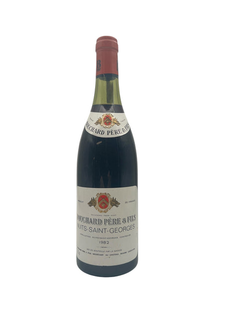 Flaske af Nuits-Saint-Georges Bouchard Père & Fils 1982 rødvin