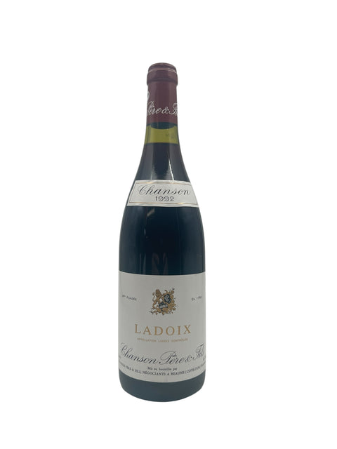 Flaske af Ladoix Chanson Père et Fils 1992 rødvin