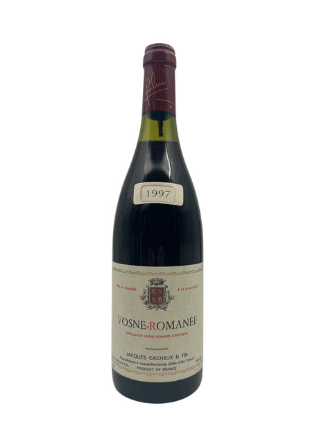 Flaske af Vosne-Romanée Jacques Cacheux 1997 rødvin
