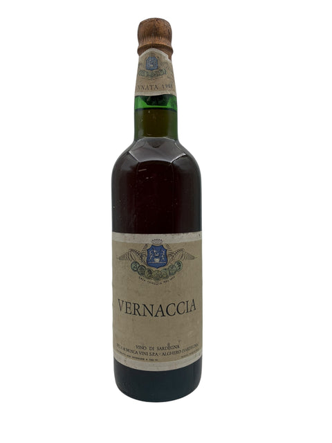 Fles Vernaccia 1968 van Sella & Mosca