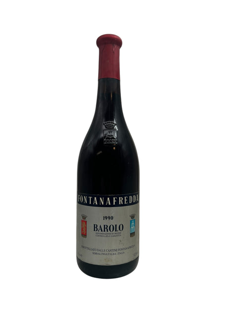 Flaska Barolo Fontanafredda rött vin från 1990