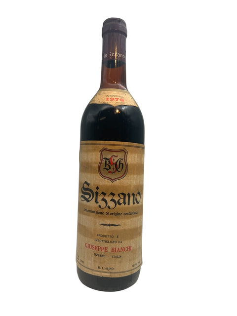 Fles Sizzano Giuseppe Bianchi 1976 rode wijn