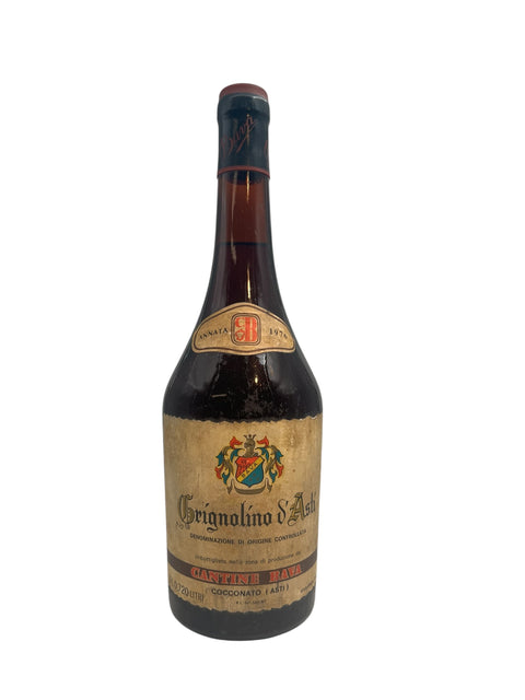 Flaske af Grignolino d'Asti Cantine Bava 1975