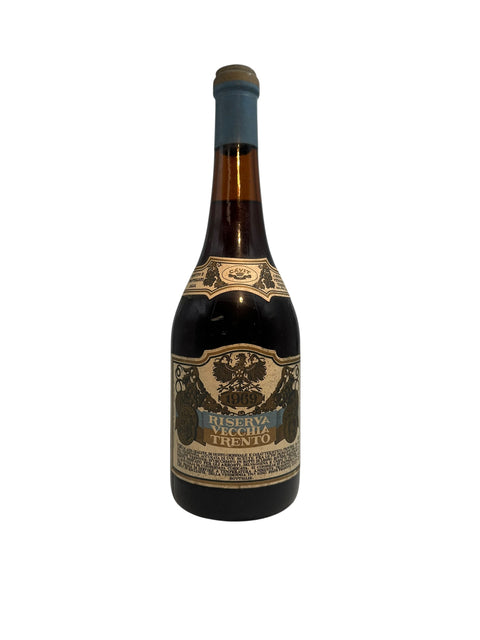 Fles rode wijn Riserva Vecchia Trento 1969
