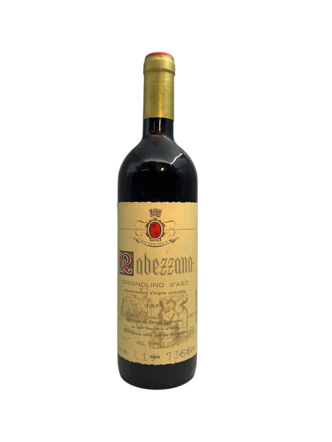 Flaska Grignolino d'Asti Robazzolo 1969 med gyllene etikett