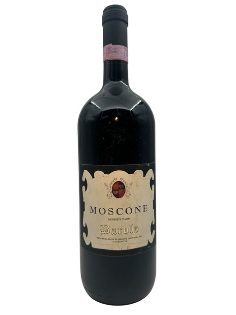 Bouteille de Barolo Moscone 2018 avec étiquette